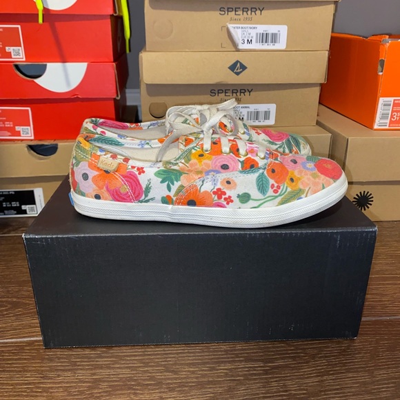 Keds & Rifle Paper Co collab Champion Sneaker size 2 VGUC - Picture 3 of 4